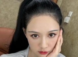 从头到脚近百针！46岁陈乔恩针雕美容后首次现身，幼态脸太显年轻-恩菲资源分享网